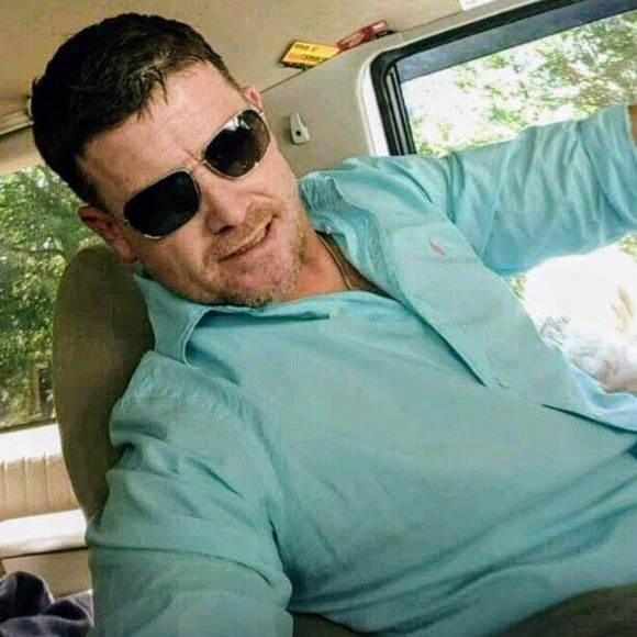 Meet your Posher, Scott - Picture 4 of 4